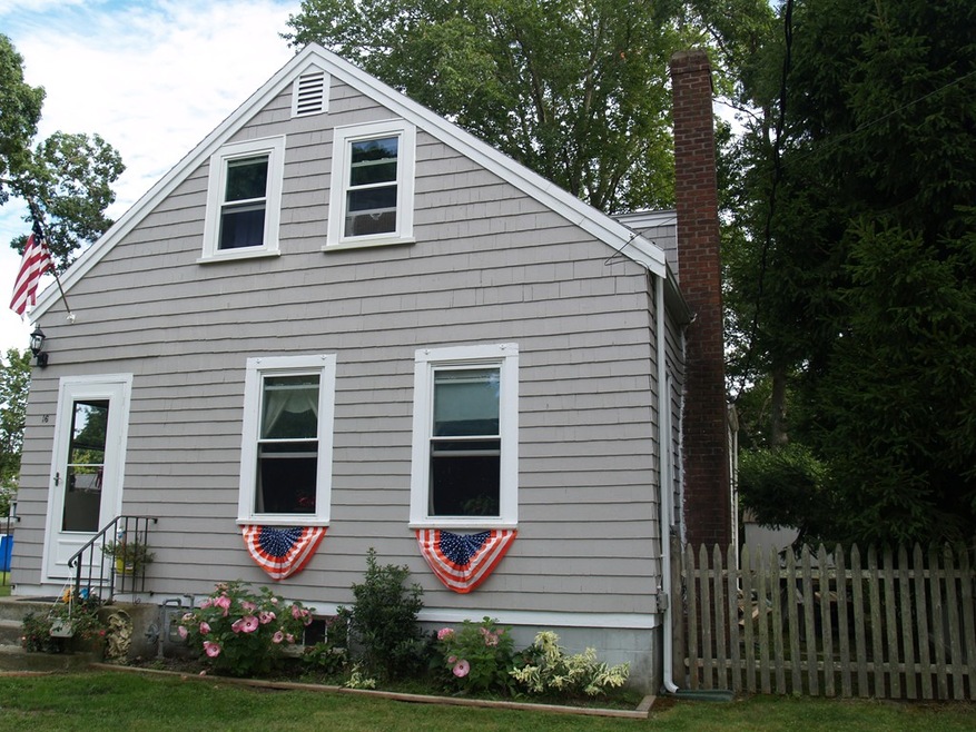 16 Ivy St, Wareham, MA 02571 - photo 1