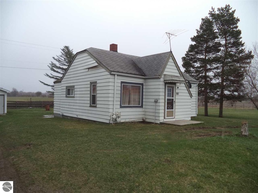 863 S M 65, Whittemore, MI 48770 - photo 1