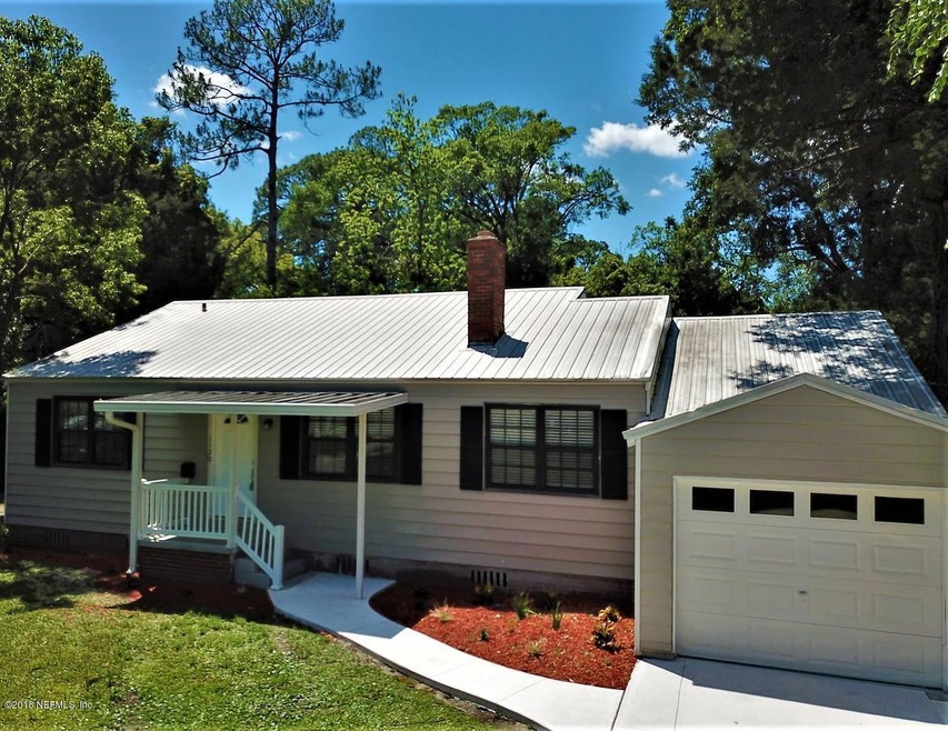 1120 Wycoff Ave, Jacksonville, FL 32205 - photo 1