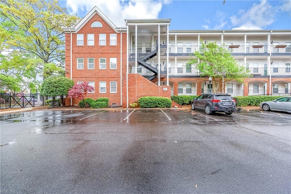 101 Westover Ave unit 201, Norfolk, VA 23507 - photo 1