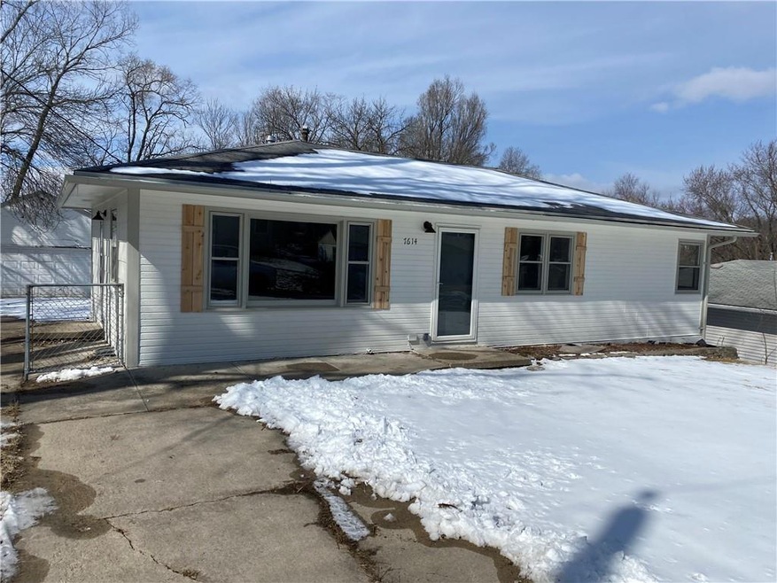 7614 SW 11th St, Des Moines, IA 50315 - photo 1