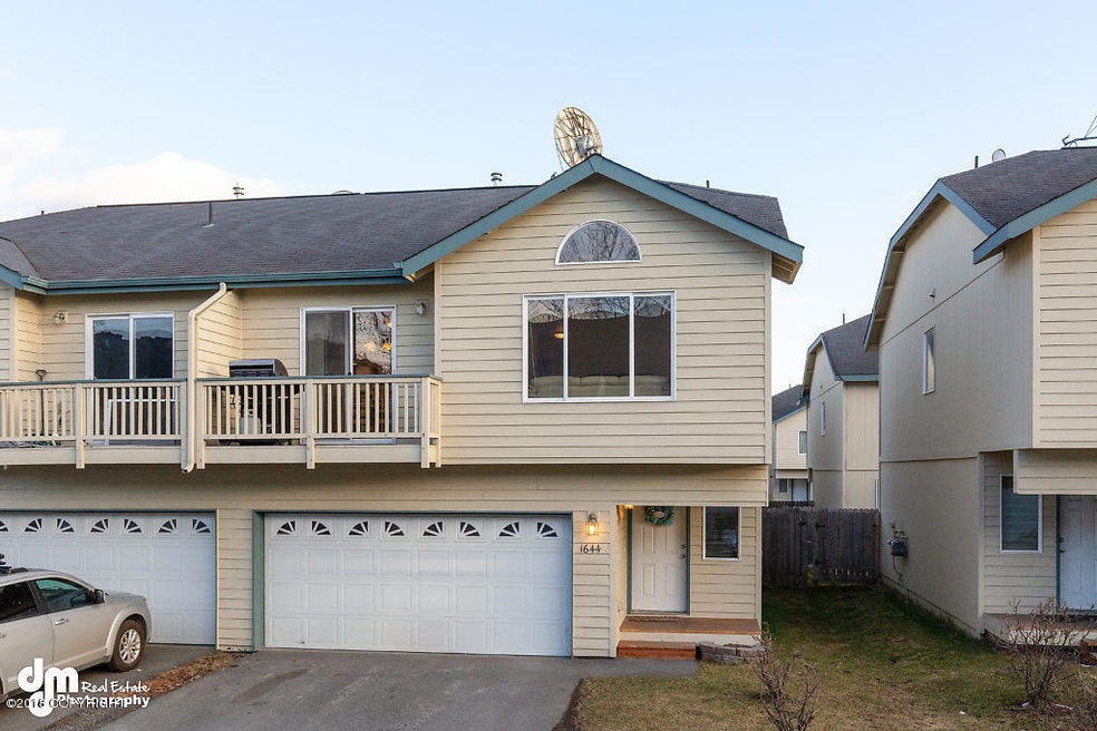 Exterior Front 20180501-DW-4204-SMALL