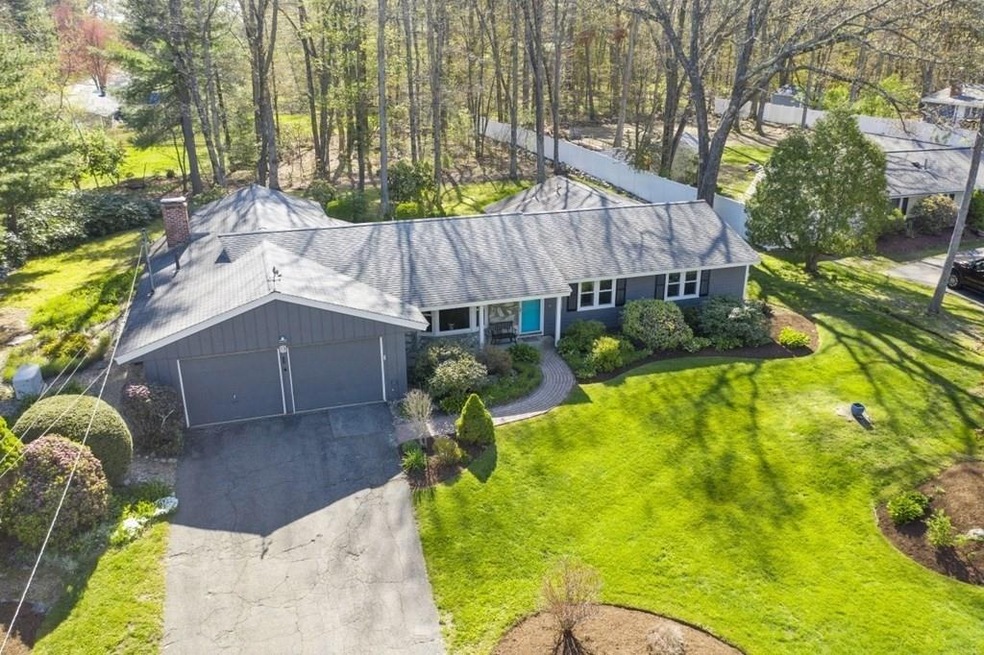 29 Juniper Ln, Framingham, MA 01701 - photo 1