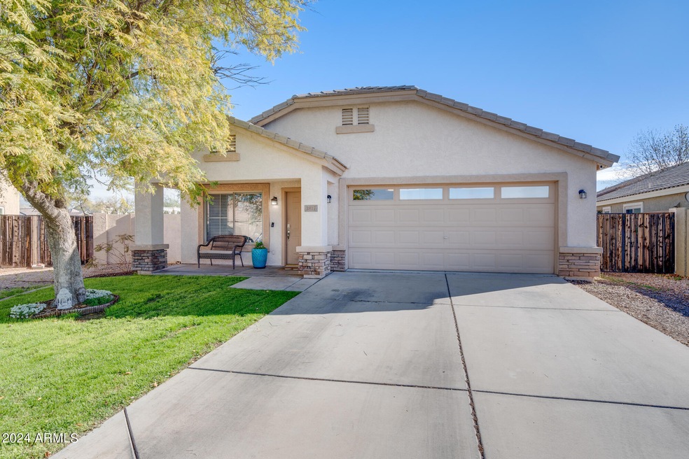 2817 S Labelle unit 1, Mesa, AZ 85212 - photo 1