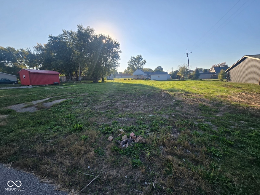 6 8th St NW, Linton, IN 47441 - photo 1