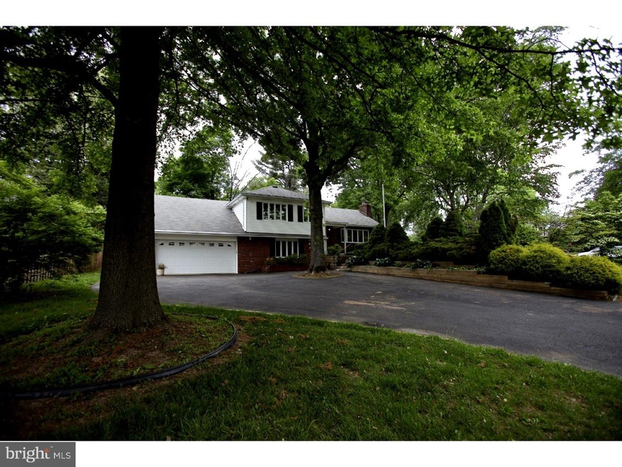 237 Forrest Dr, Chalfont, PA 18914 - photo 1