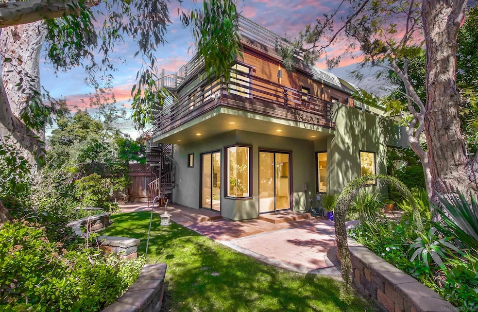 For Sale $2,595,000 • Co-Listing Agent