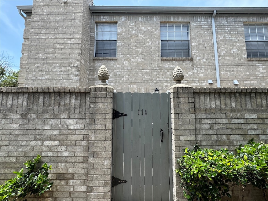 Welcome to 6500 Sandspoint #114