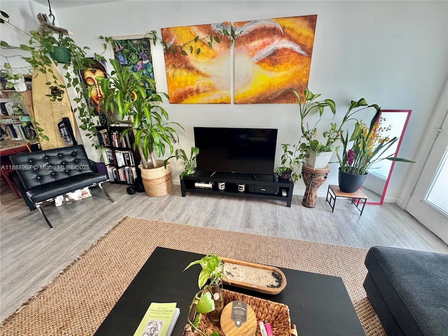 For Sale $199,900 • Co-Listing Agent