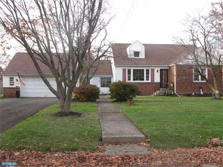 1632 Magnolia Ave, Hatboro, PA 19040 - photo 1