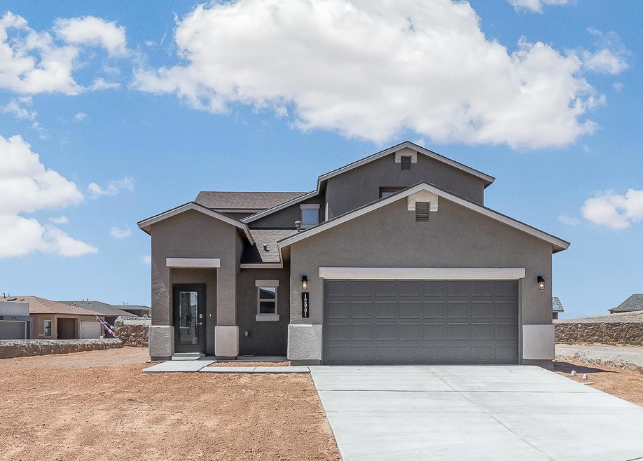 13909 Flora Vista Ave, Horizon City, TX 79928 - photo 1