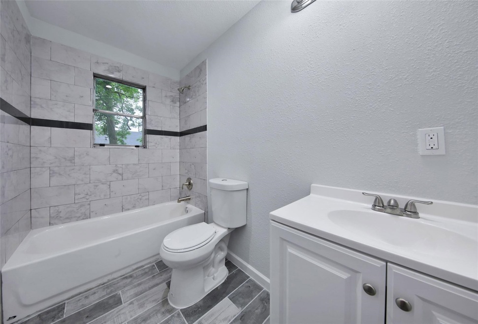 3834 Dreyfus St, Houston, TX 77021 - photo 1