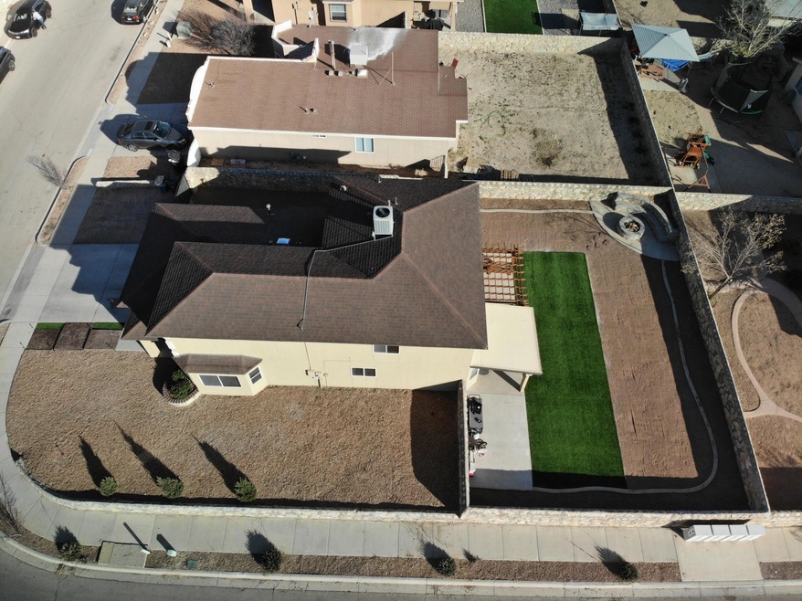 14232 Desert Sunset Dr, Horizon City, TX 79928 - photo 1