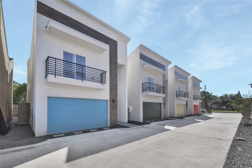 2335 Paul Quinn St, Houston, TX 77091 - photo 1