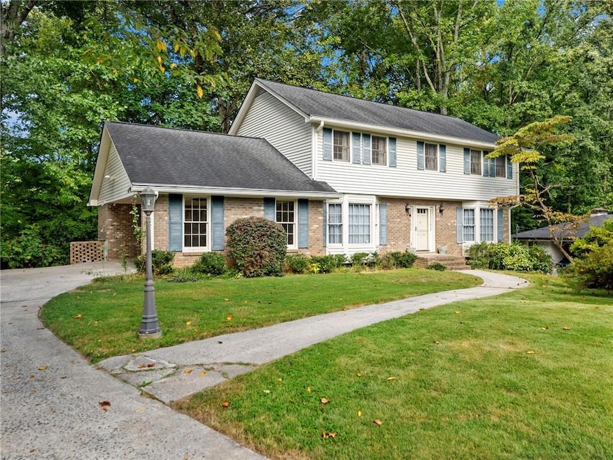 654 Grove Pkwy SE, Marietta, GA 30067 - photo 1