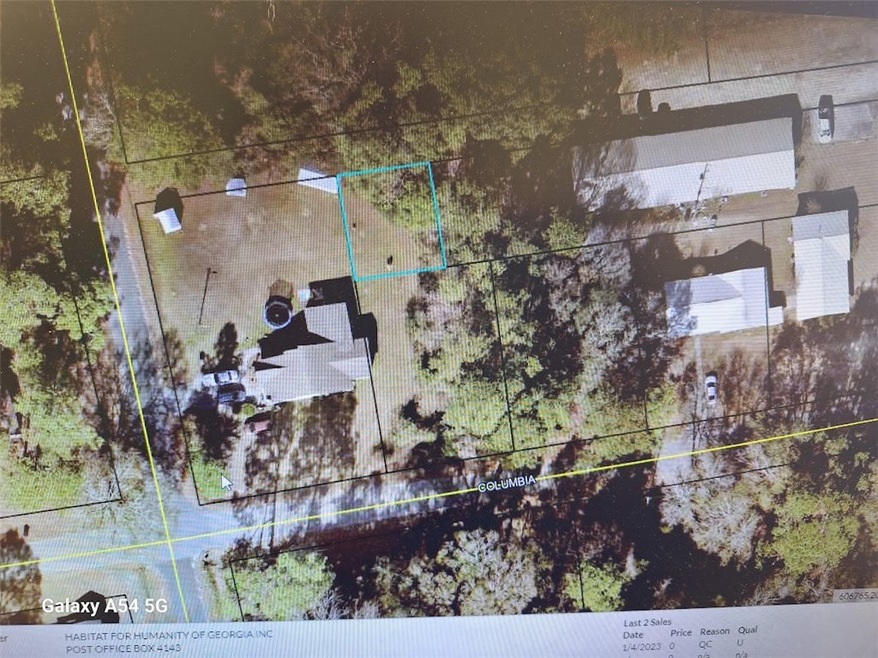 the lot that is smaller on Columbia - no access