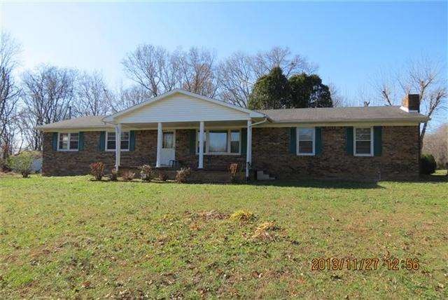 3900 Highway 49, Tennessee Ridge, TN 37178 - photo 1