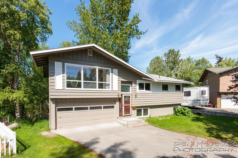Exterior - Front-20170601-3610