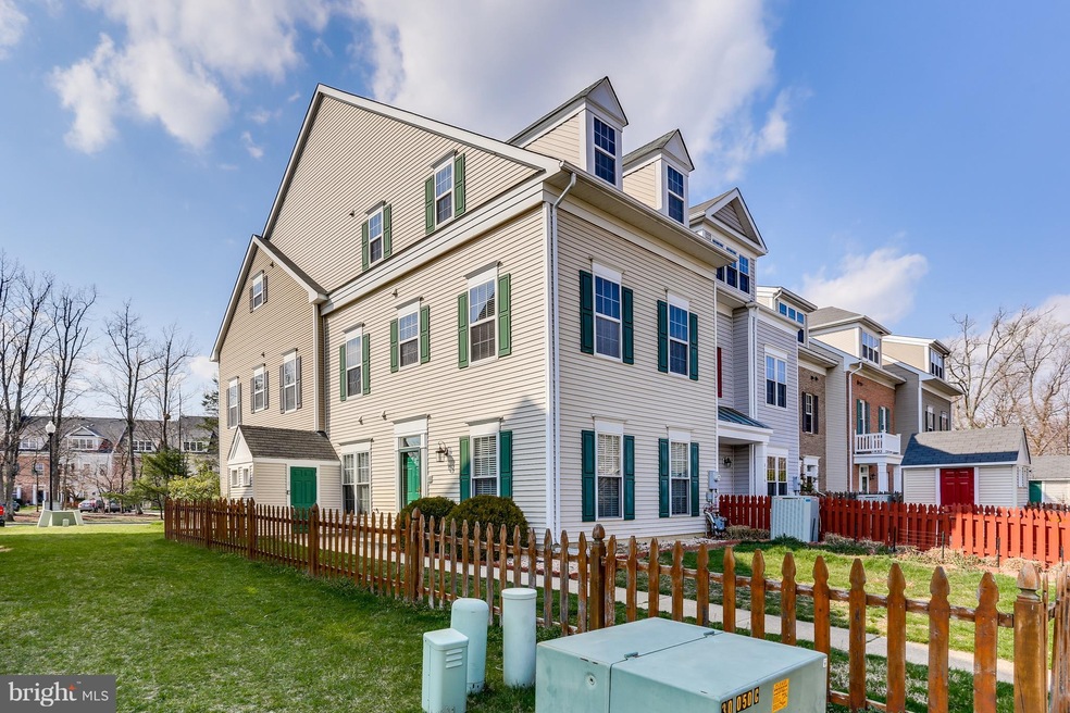 8718 Green Field Ct, Odenton, MD 21113 - photo 1