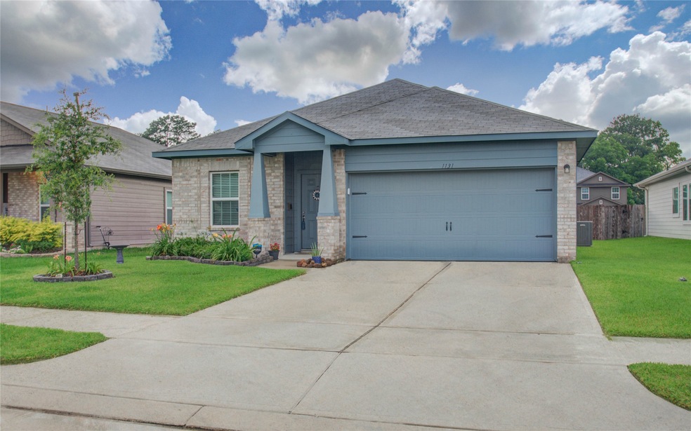 1131 Station Manor Ln, Tomball, TX 77375 - photo 1