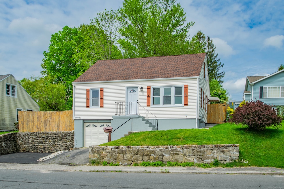 195 Bucks Hill Rd, Waterbury, CT 06704 - photo 1