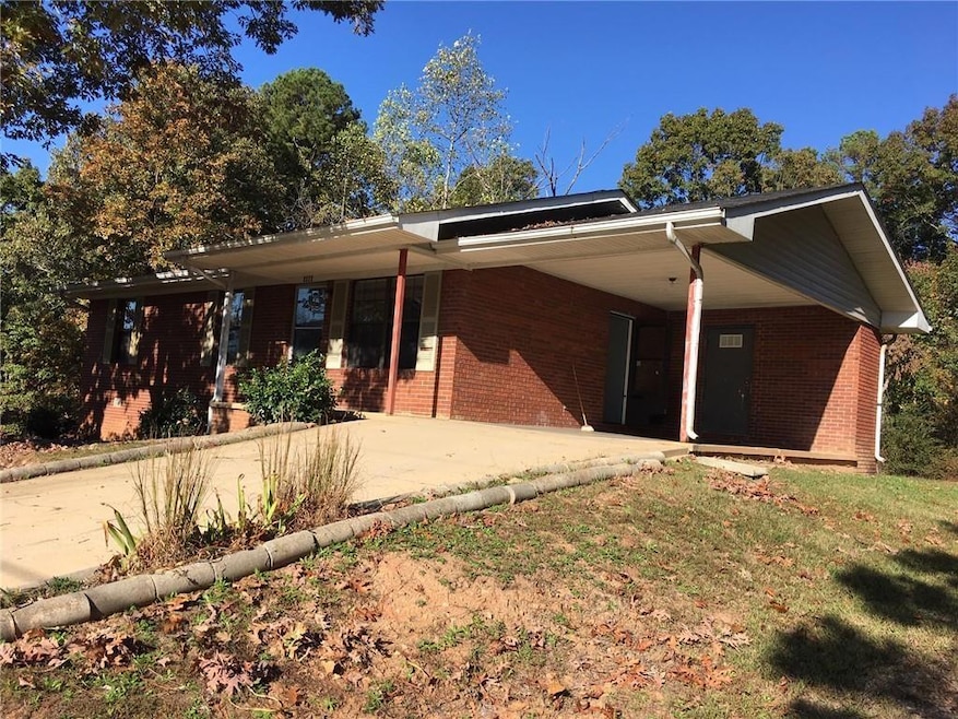 3323 Thousand Oaks Dr, Gainesville, GA 30507 - photo 1