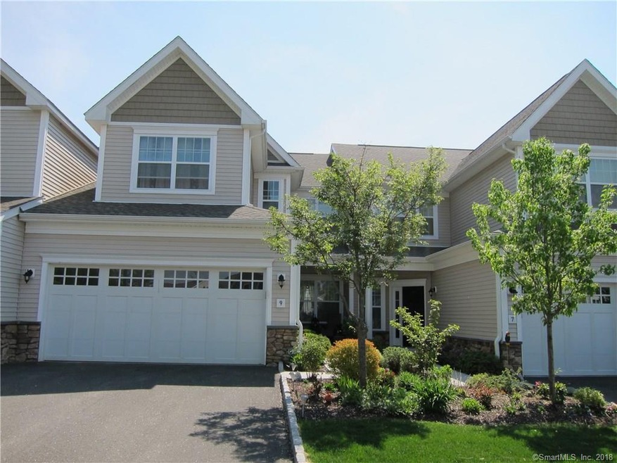 9 Old Lookout Way unit 9, Bethel, CT 06801 - photo 1