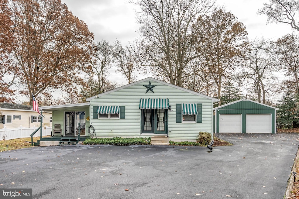 37526 Oak St, Ocean View, DE 19970 - photo 1