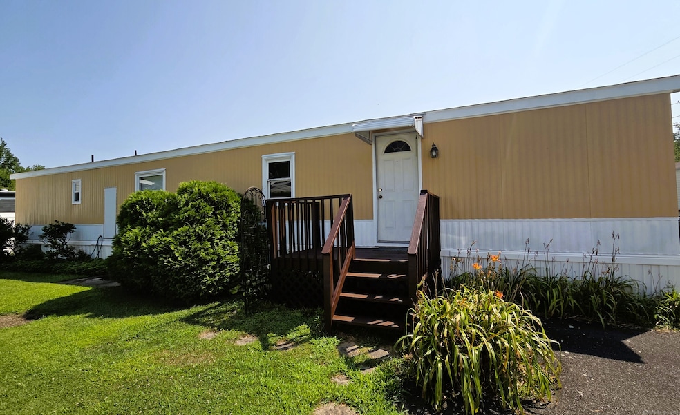 301 S Main St unit 29, Newtown, CT 06470 - photo 1