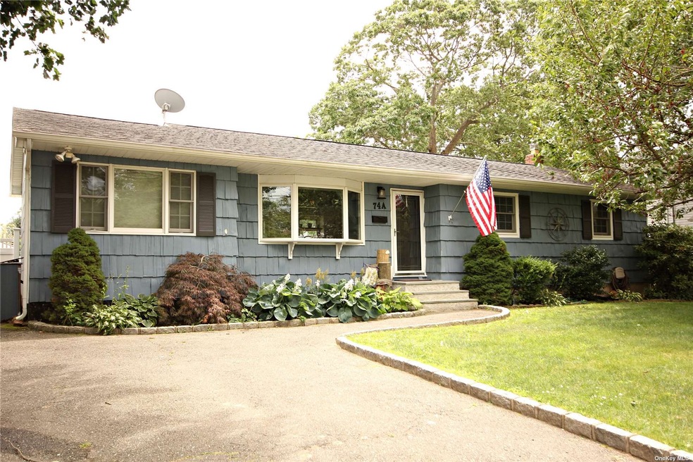 74A Dartmouth St, Islip, NY 11751 - photo 1