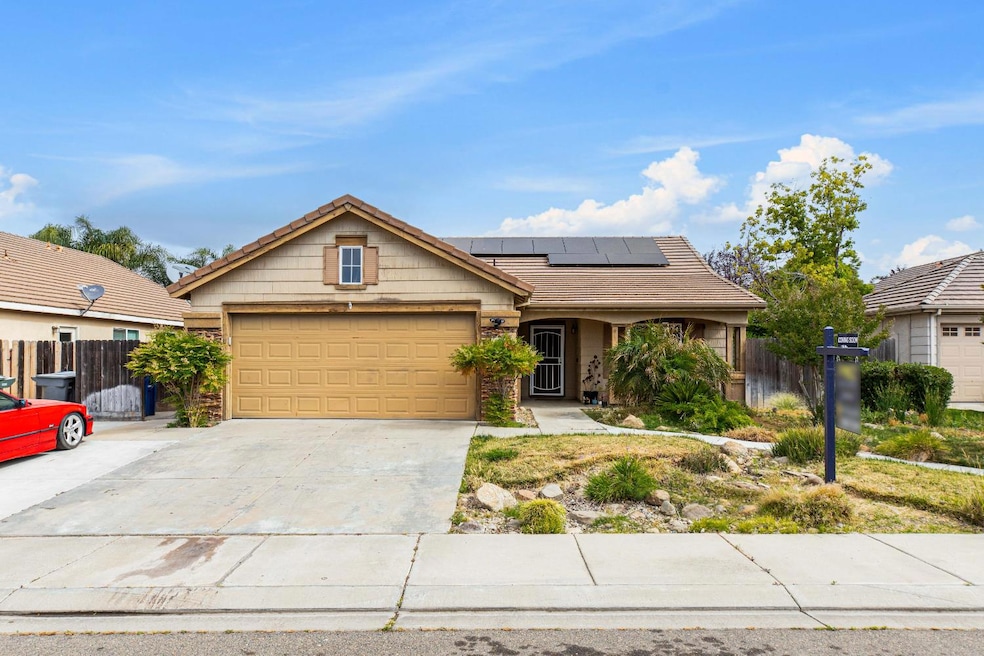 For Sale $454,999 • Co-Listing Agent