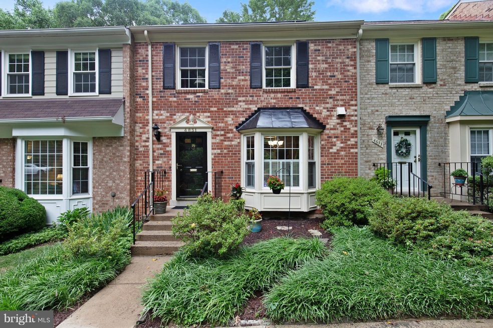 4631 Briar Patch Ct, Fairfax, VA 22032 - photo 1