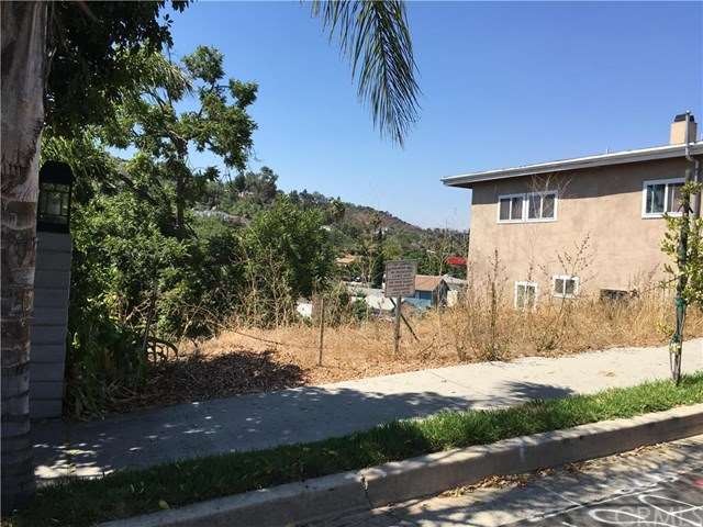 EL SERENO POTENTIAL TO BUILD A SFR!!THERES ALREADY