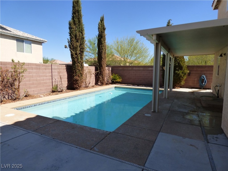 Patio/Pool
