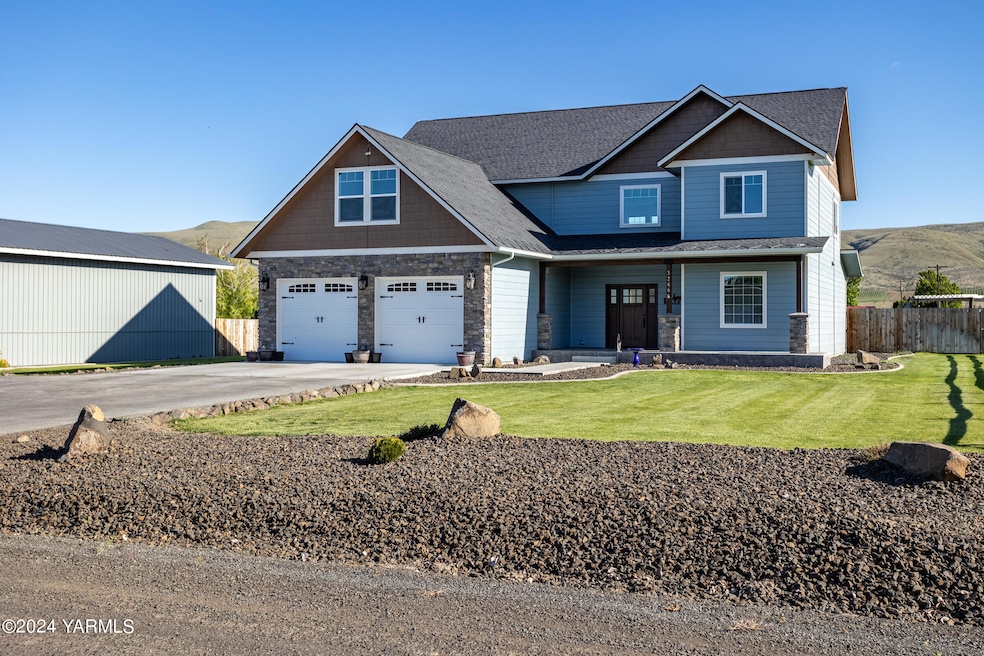 3266 Creek Flats Ln