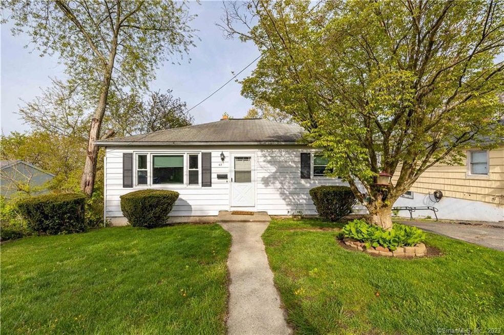 63 Macauley Ave, Waterbury, CT 06705 - photo 1