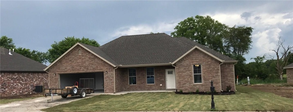 958 White Oak St, Elkins, AR 72727 - photo 1