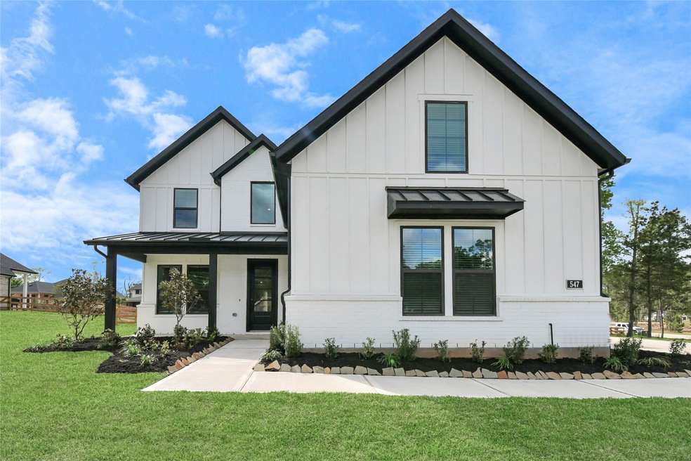 547 Black Bronco Rd, Magnolia, TX 77354 - photo 1