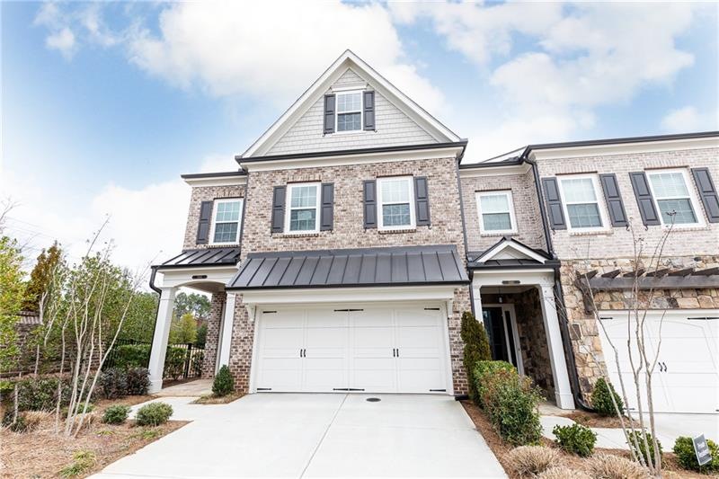 Sunny end unit townhome!