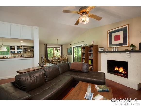 Open living area floor plan