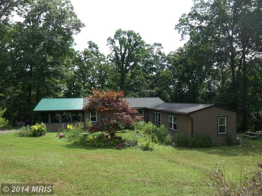 128 Barksdale Ln, Hedgesville, WV 25427 - photo 1