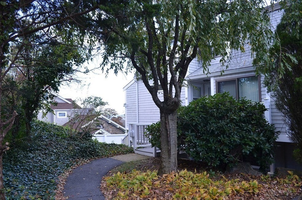 18 Atlantic Rd unit 42, Gloucester, MA 01930 - photo 1