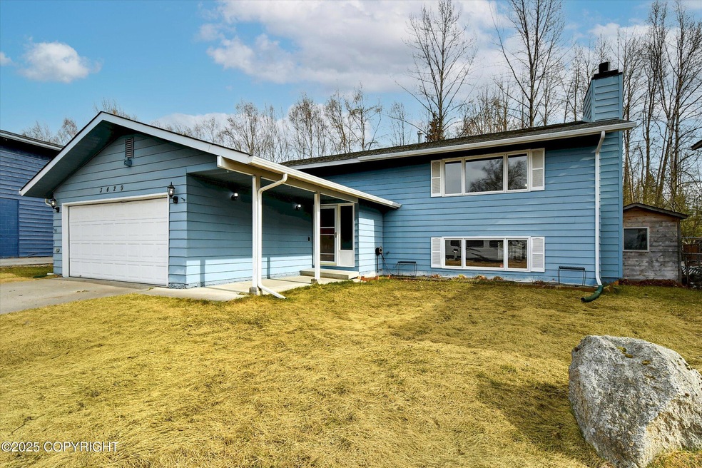 3429 Newcomb Dr