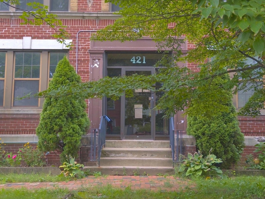 421 Wethersfield Ave unit E, Hartford, CT 06114 - photo 1