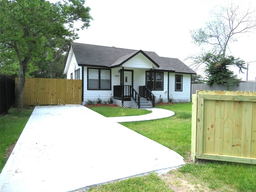 1323 Paul Quinn St, Houston, TX 77091 - photo 1