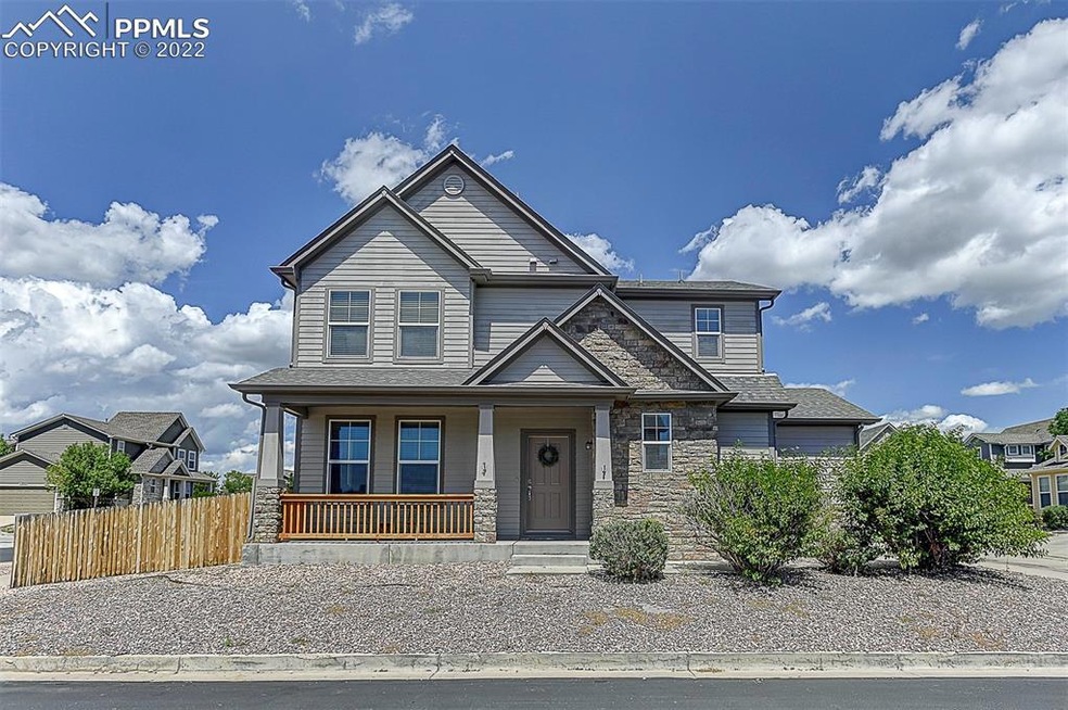 Beautiful home on a fantastic corner lot!
