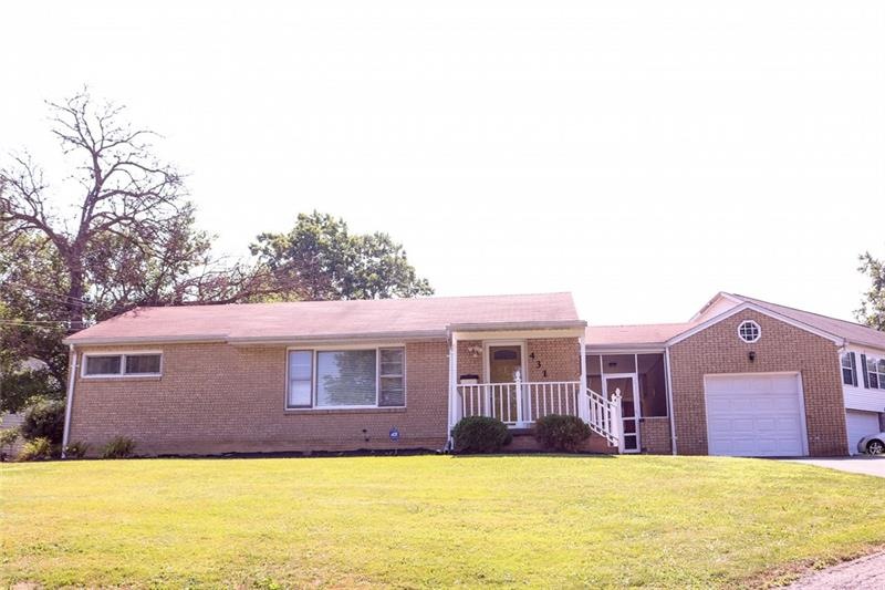This beautiful  3 bed 2 bath home at 431 Oak Stree