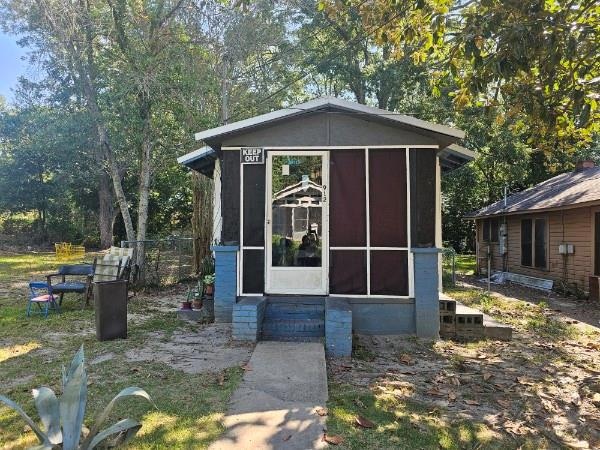 912 Blackshear St, Dothan, AL 36303 - photo 1