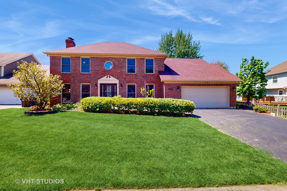 1805 Beloit Ct, Naperville, IL 60565 - photo 1