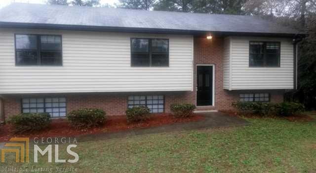 2301 Union Grove Ct, Lithonia, GA 30058 - photo 1